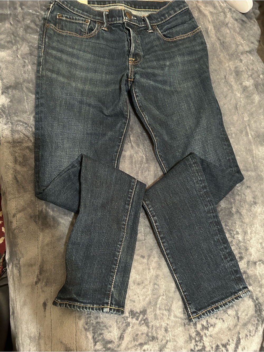 Abercrombie & Fitch Dark Indigo Denim Jeans with Tan Stitching Men’s Jeans